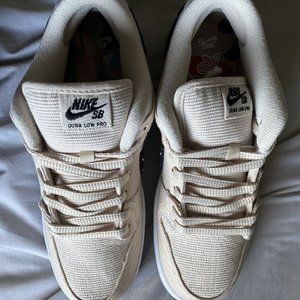 Nike SB Dunk Low x Albino & Preto Fossil